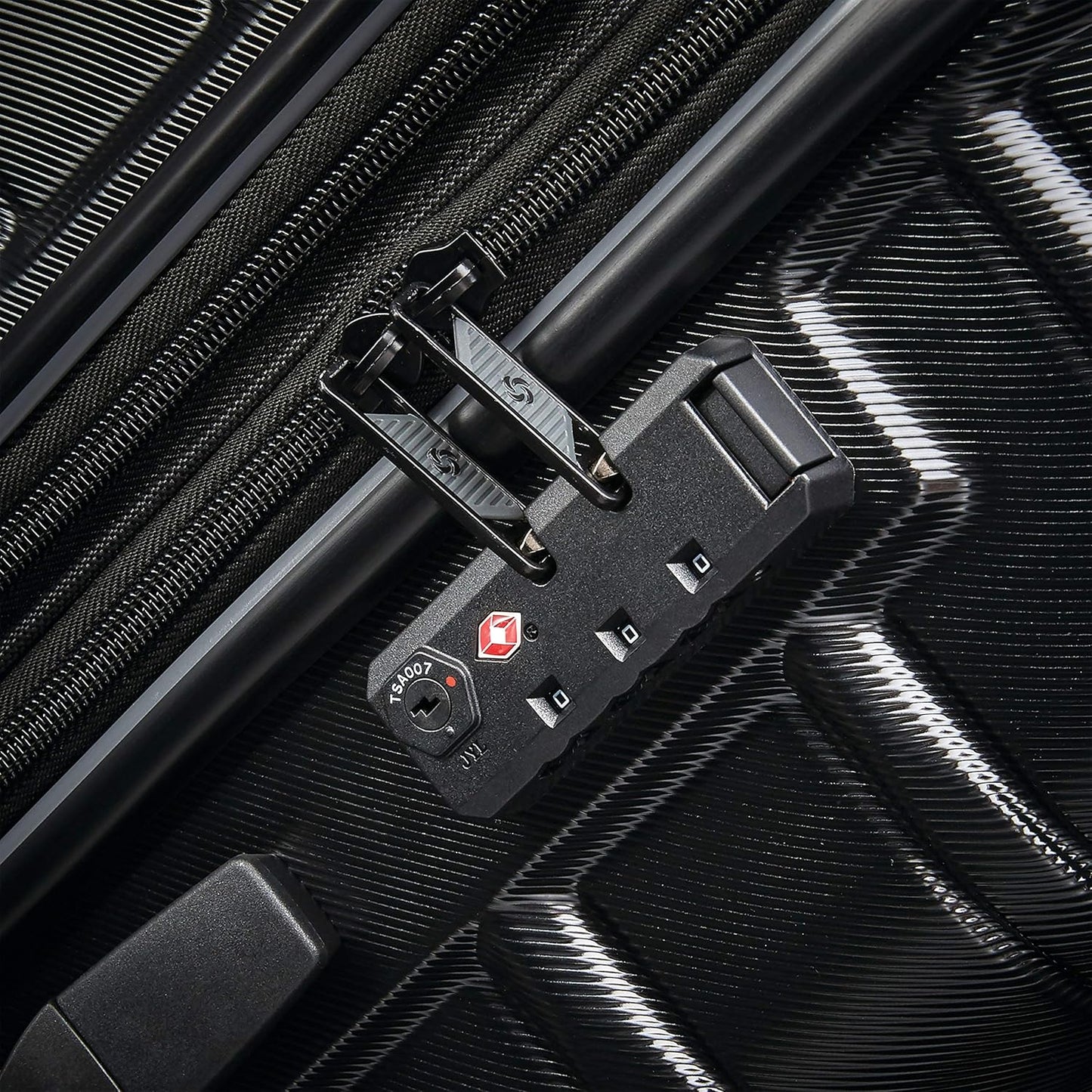 🧳 Travel Suitcase – Stylish, Durable & Ready for Adventure